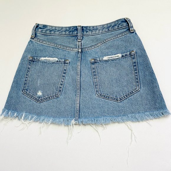 Abercrombie and Fitch Zoe Natural Rise Vintage Distressed Mini Jean Skirt - Picture 4 of 10